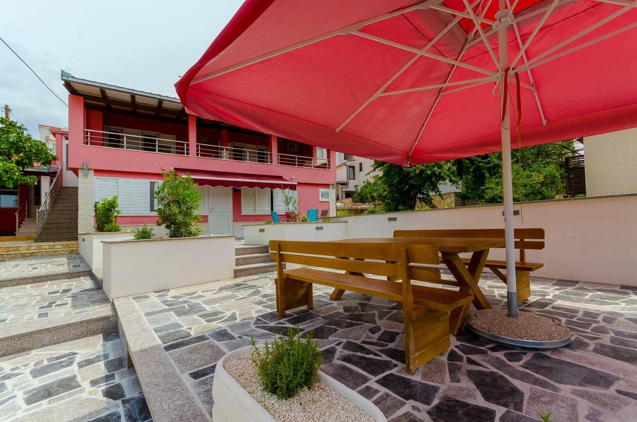 Apartments Karlo Trogir Exteriör bild
