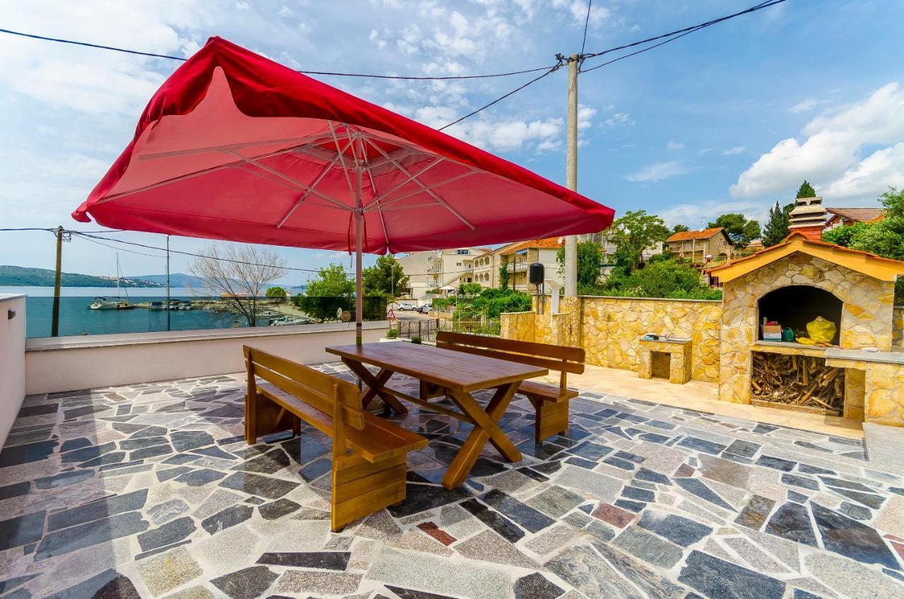 Apartments Karlo Trogir Exteriör bild